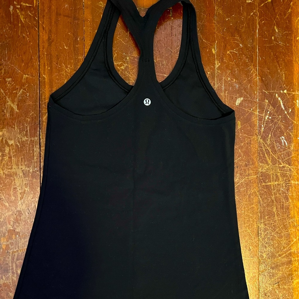 Lululemon black racerback tank size 8